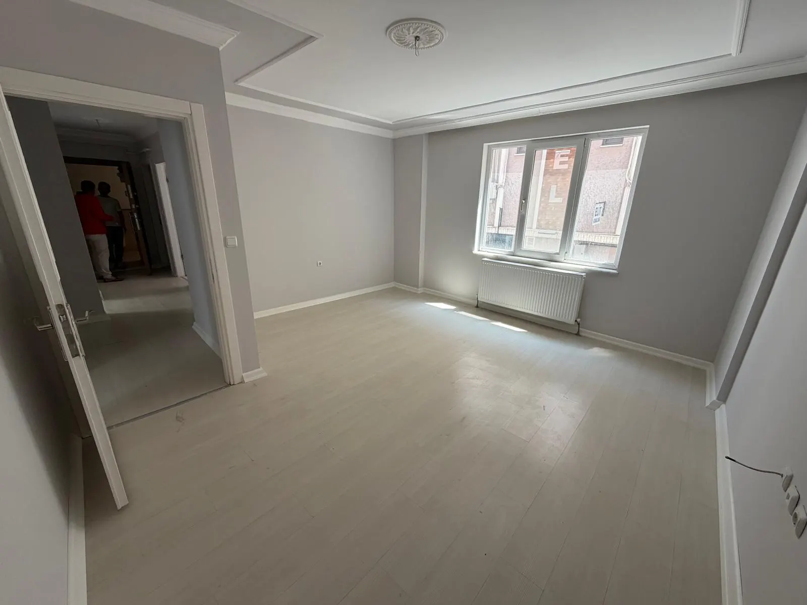 BURSA GEMLİK DENİZE 50 METRE MESAFEDE 2+1 FIRSAT DAİRE